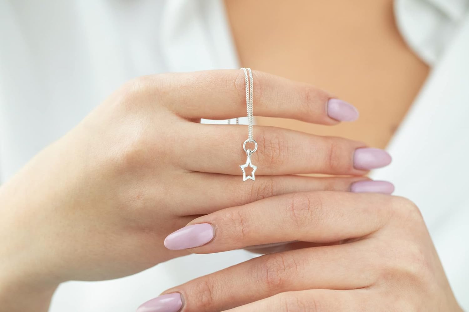 Sterling Silver Children's Star Necklace on 14'' (35cm) Silver Curb Chain - Size 10mm x 11mm Gift Boxed 8101/14