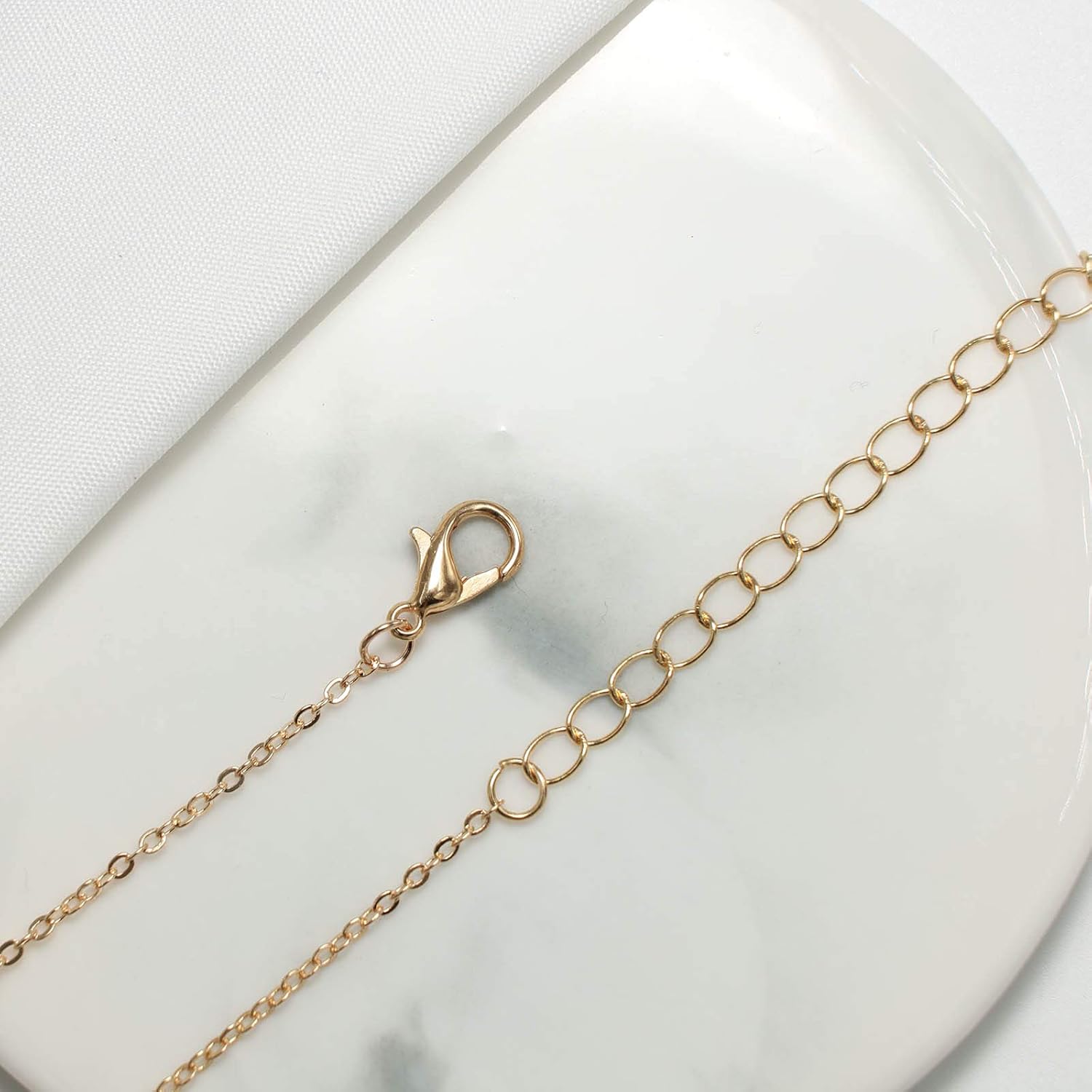 Fashion Pearl Necklace Chain Simple Hollow Ring Pearl Pendant Necklace Jewelry Accessories for Women and Girls