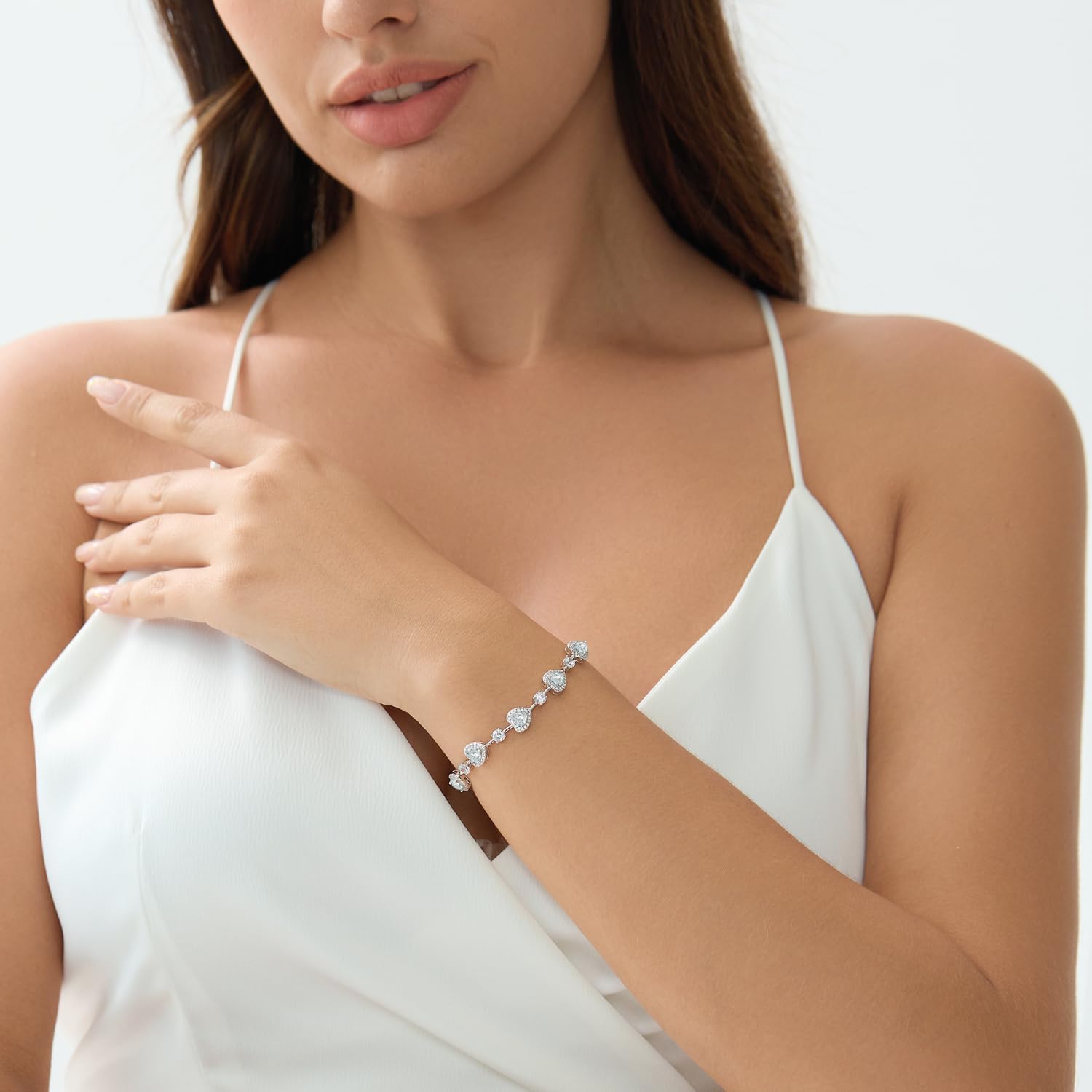 Sterling Silver Tennis Bracelet Birthstone Bracelets for Women, Fine Jewellery Heart Gemstone Birthstone Charm Birthday Anniversary Jewellery Gifts for Women Mothers, 18CM