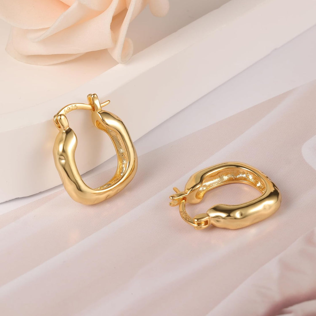 925 Sterling Silver Post Filigree Hoop Earrings for Women Hollow Oval Hoop Earrings Hypoallergenic U Shaped Hoops Earring for Jewelry Gifts