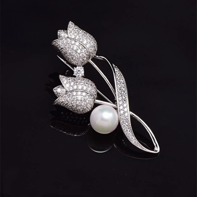 Advanced Luxury 2023 New Tulip Flower brooch Elegant Design Sense Rose White Stone Jewelry